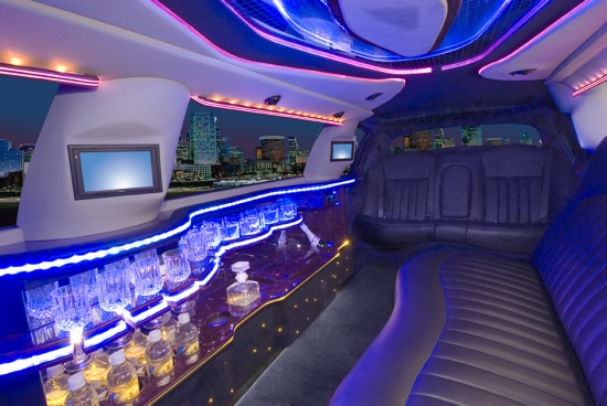 Lincoln Town Car Spacious Interior With Multiple Video Monitors